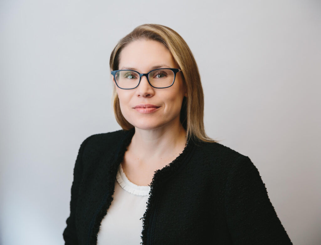 Dr. Susan Altschuller